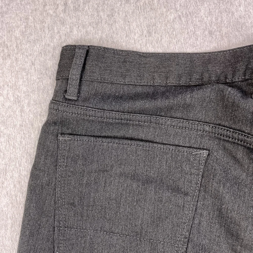 Banana Republic Travel Jeans Mens 34x30 (Fits 36x29) Gray Straight Leg Slim Fit